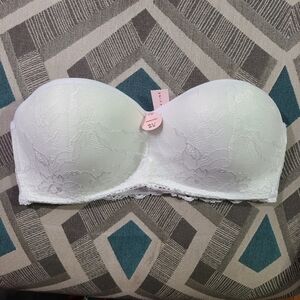 Rose + Vine‎ Elegant White Lace Strapless Bra Nwt No Straps M/L